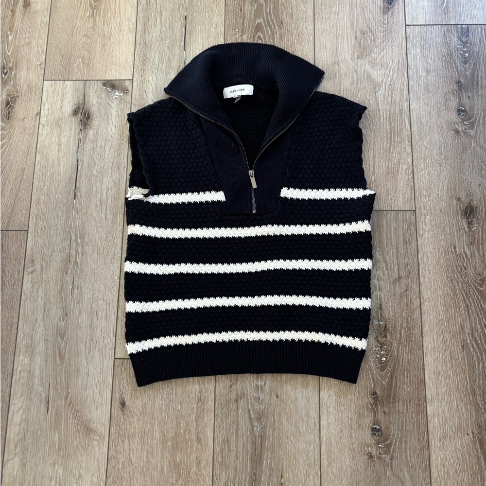 John + Jenn Black and White Zip-Up Sweater